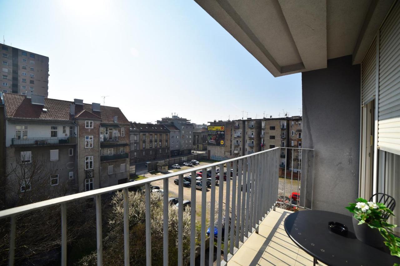 Lavir Apartment With Parking Zagreb Extérieur photo